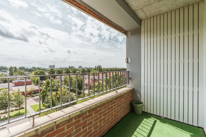 Photo 3 of Bos en Vaartlaan 97