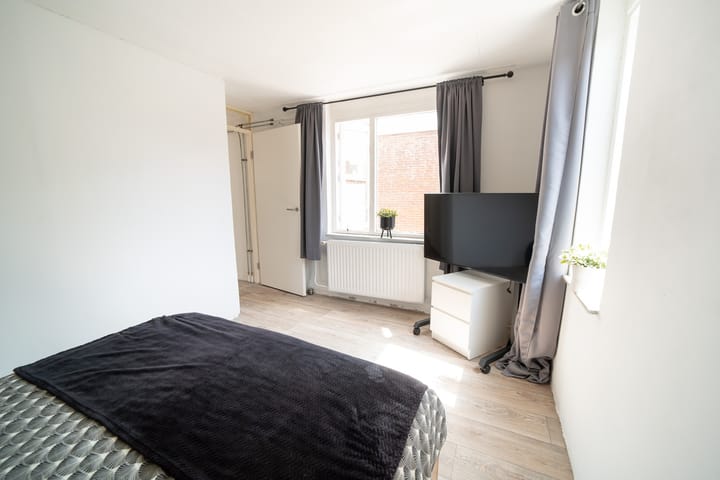 Foto 18 van Azalea 9