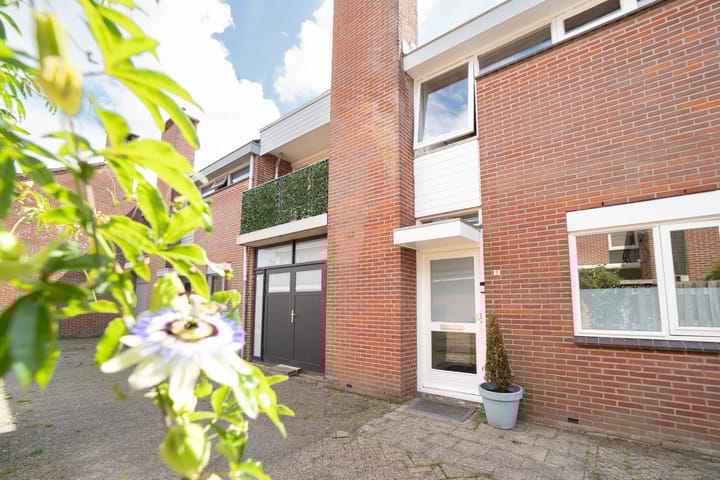 Foto 42 van Azalea 9