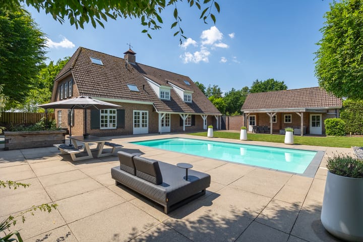 Foto 56 van Roosbergseweg 2