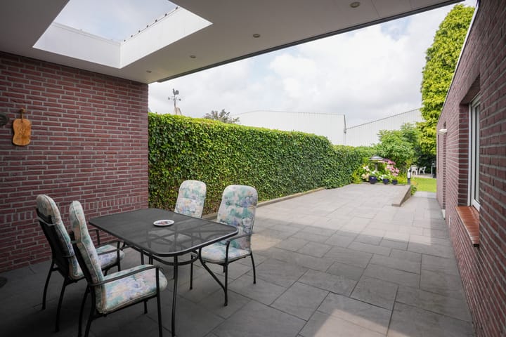 Foto 24 van Sterre der Zeestraat 9