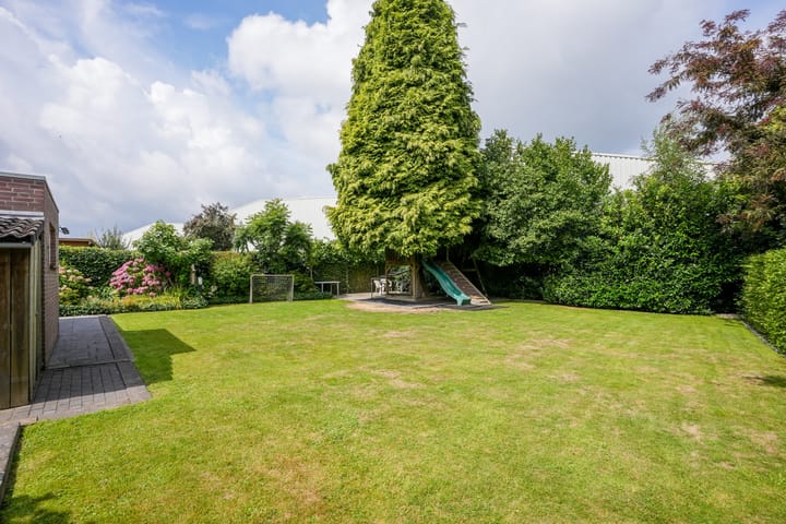 Foto 33 van Sterre der Zeestraat 9