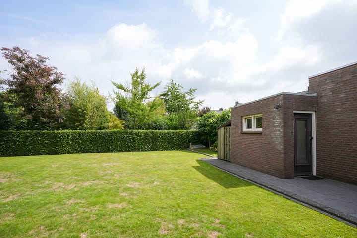 Foto 39 van Sterre der Zeestraat 9