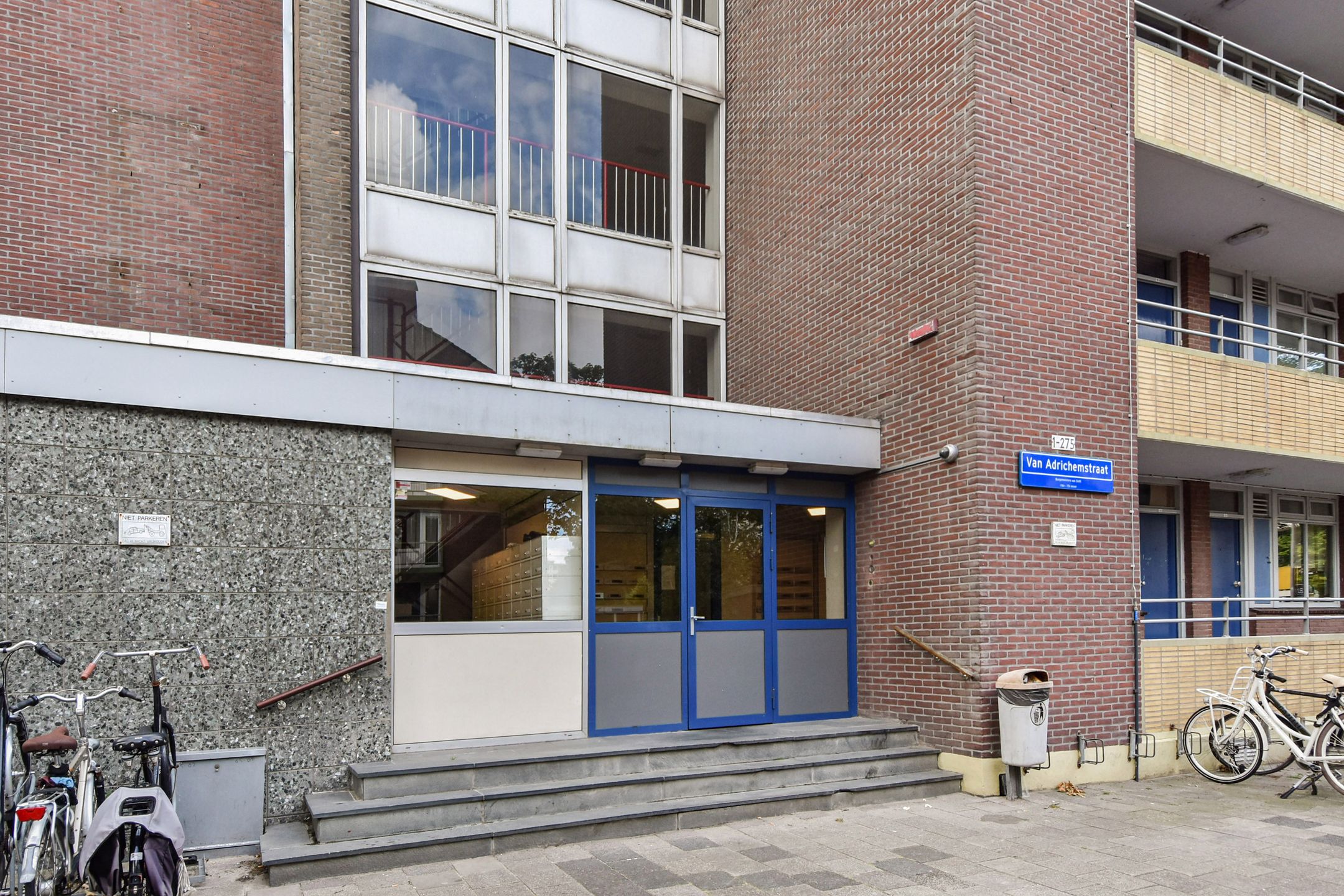 Photo 3 of Van Adrichemstraat 125