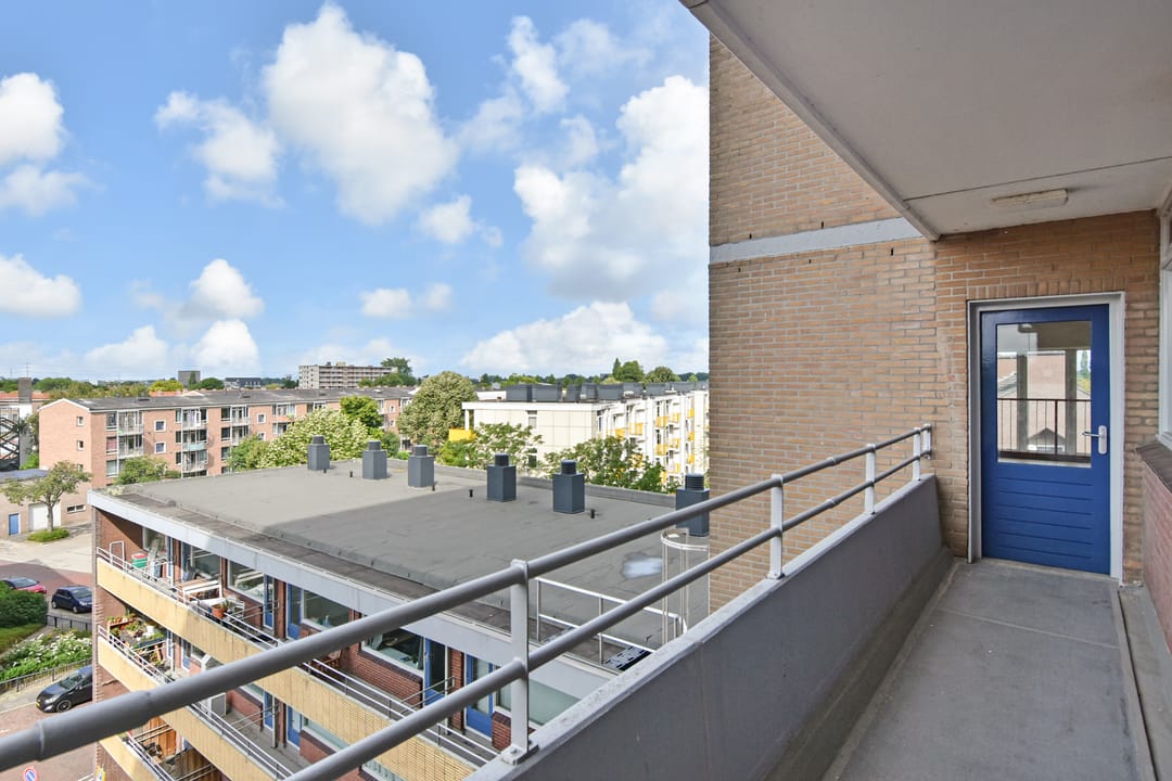 Photo 7 of Van Adrichemstraat 125