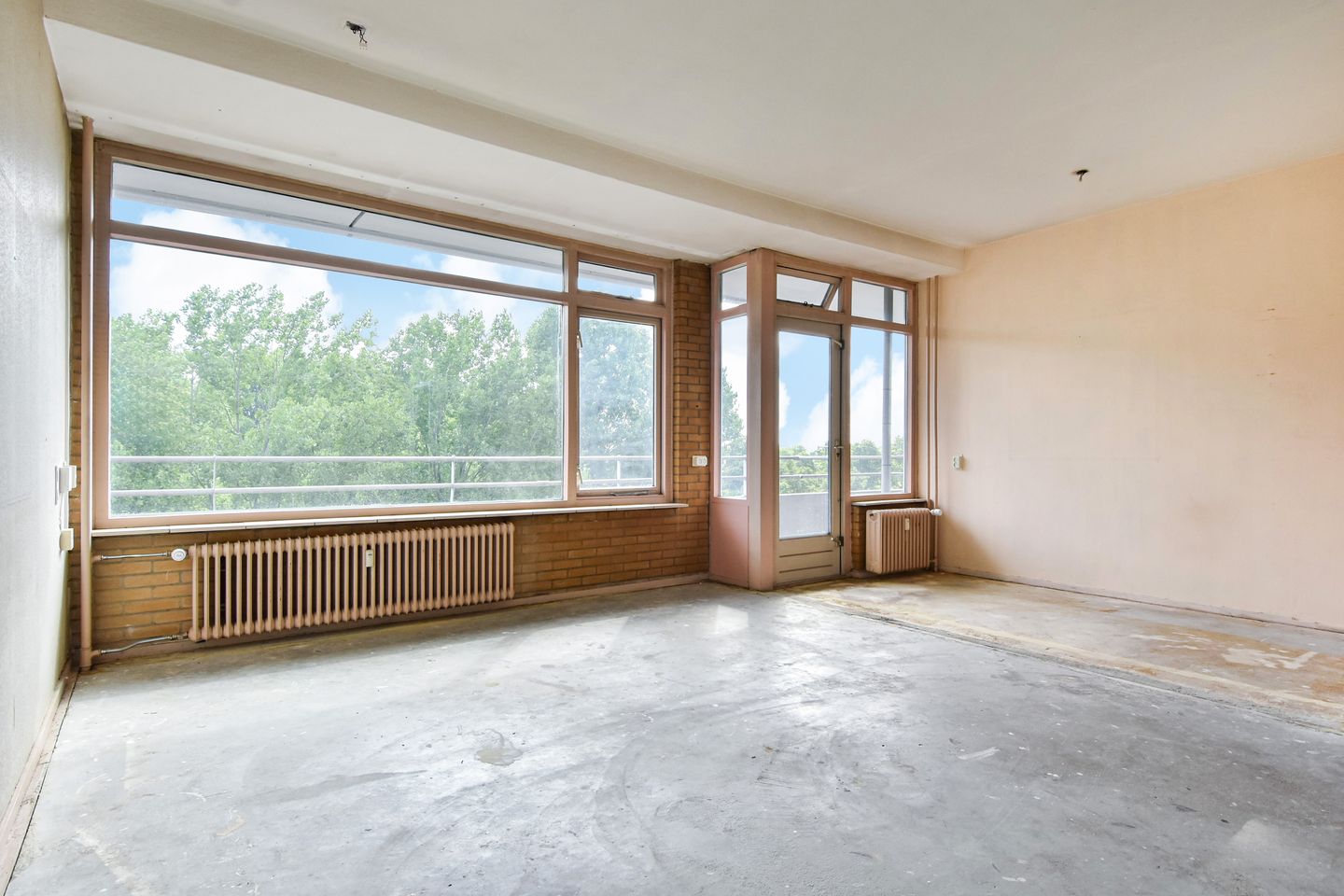 Photo 10 of Van Adrichemstraat 125