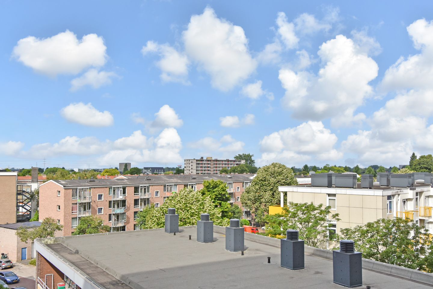 Photo 25 of Van Adrichemstraat 125