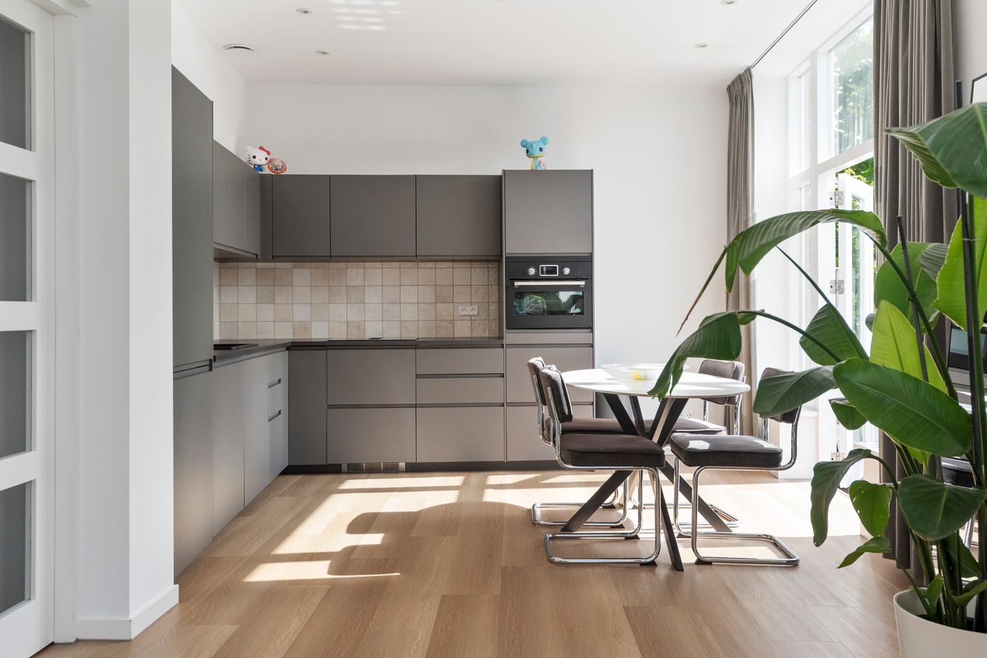 Foto 4 van Haltestraat 27-A