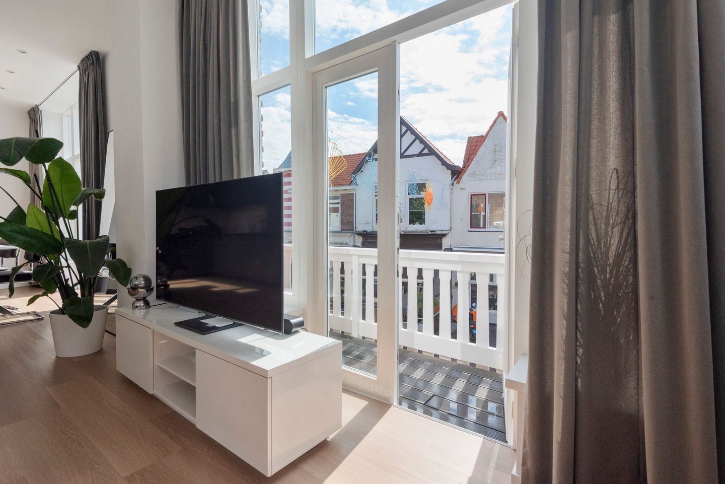 Foto 14 van Haltestraat 27-A