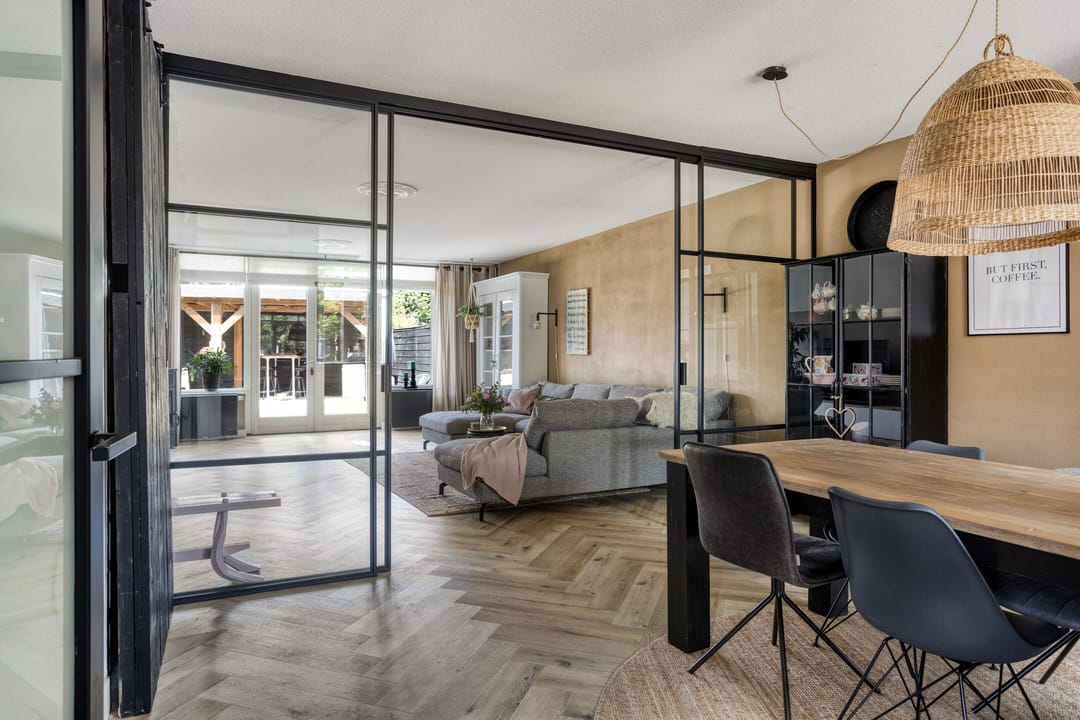 Foto 23 van Hoefsmid 33