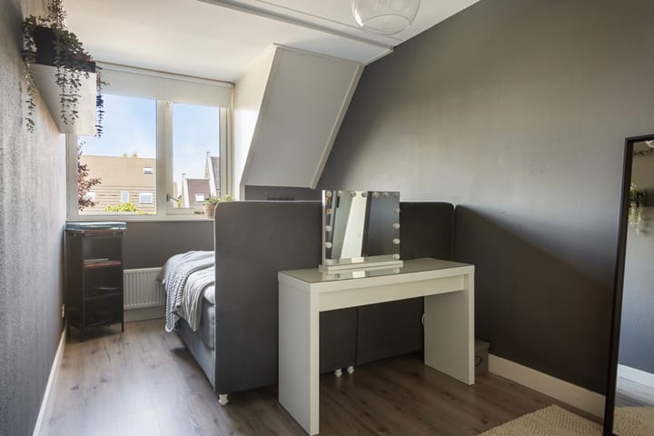 Foto 27 van Hoefsmid 33