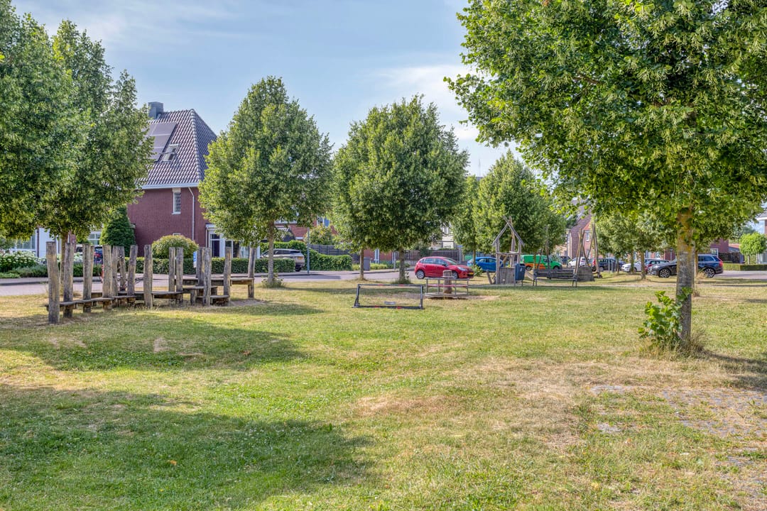 Foto 53 van Hoefsmid 33