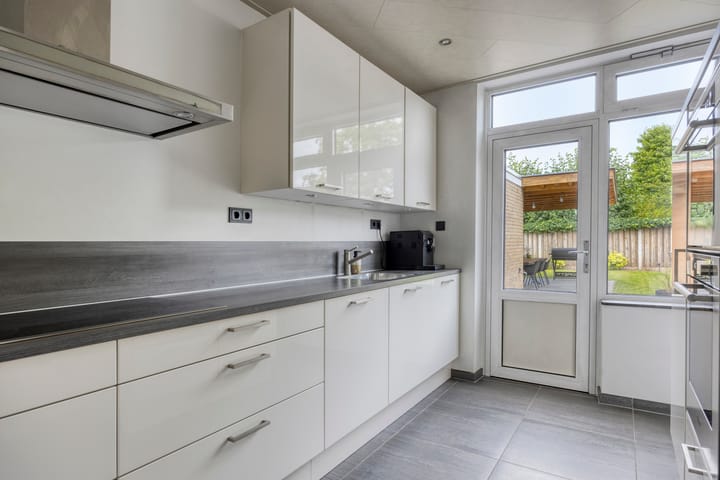 Foto 11 van Demerstraat 6