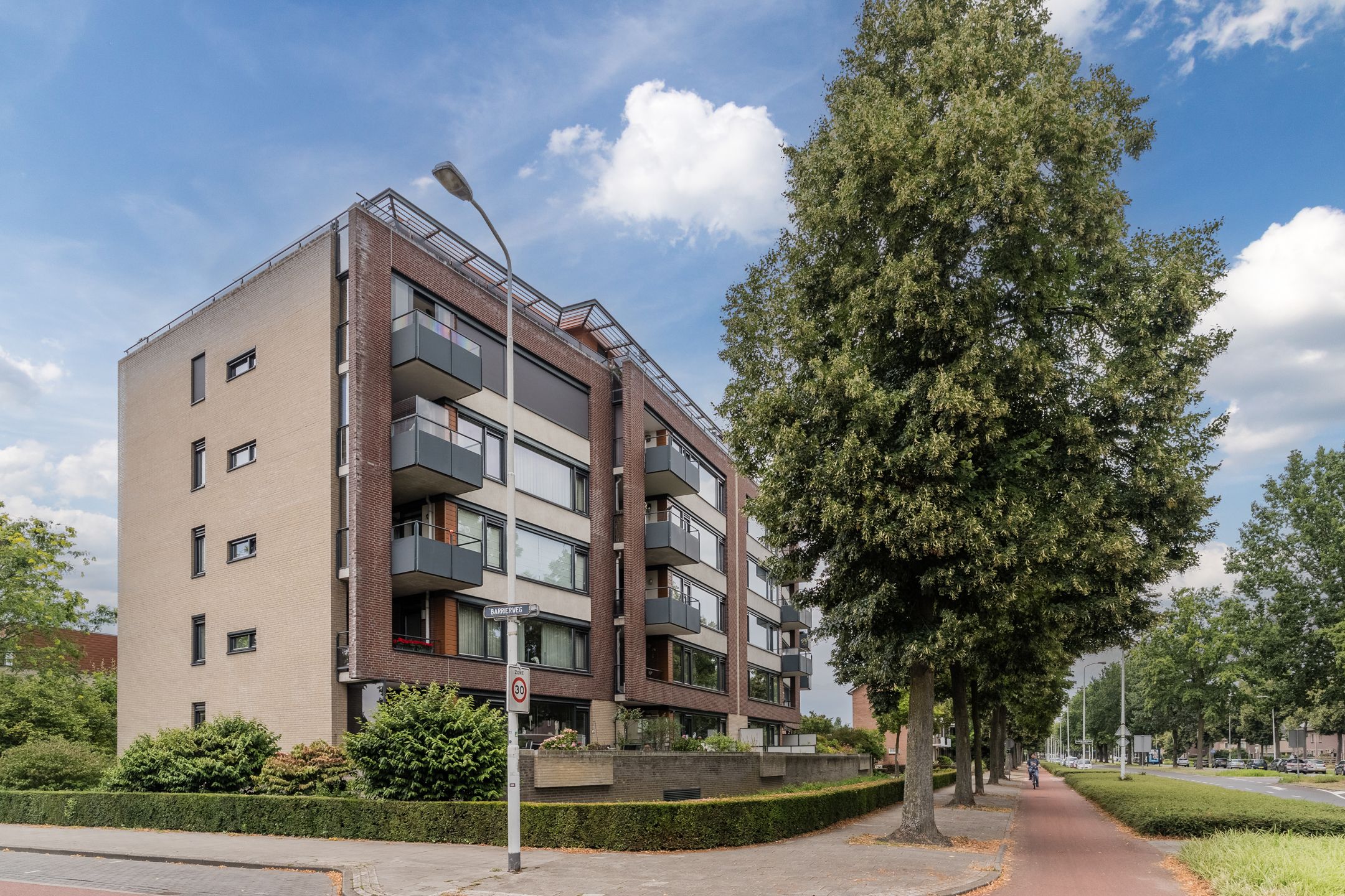 Alard du Hamelplaats, 124, Eindhoven, 5622CW, Noord-Brabant, Nederland 124 