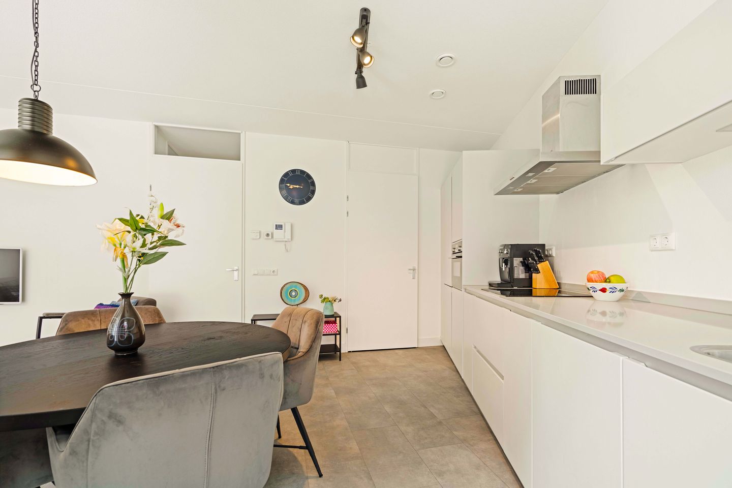 Photo 10 of Willem Dudokhof 109