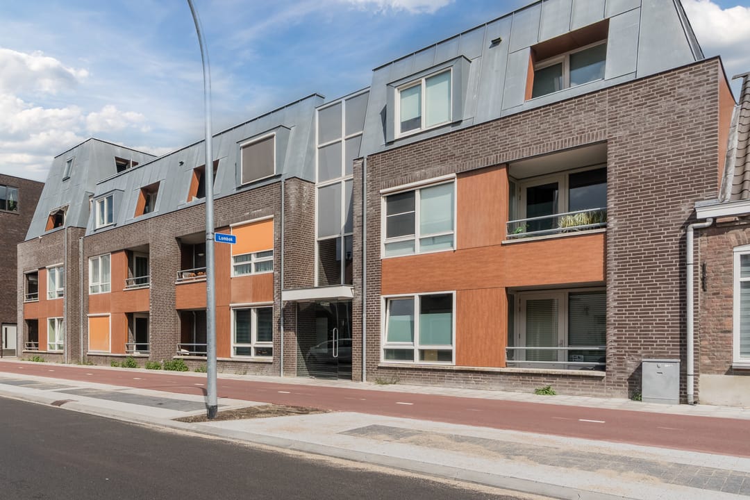 Foto 2 van Lombok 11