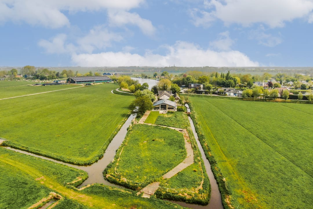 Photo 2 of Vreelandseweg 42