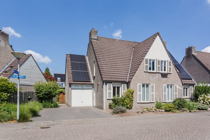 Foto 1 van Klaproos 8