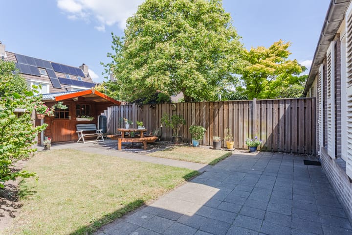 Foto 25 van Klaproos 8