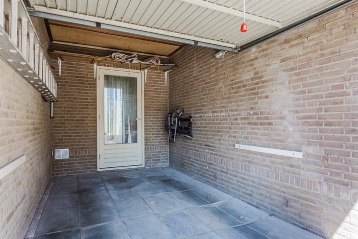 Foto 30 van Klaproos 8