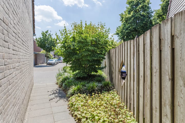 Foto 32 van Klaproos 8