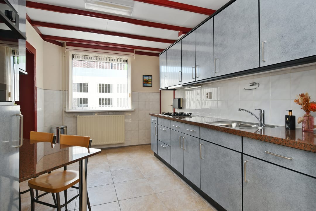 Photo 11 of Weergraaf 18