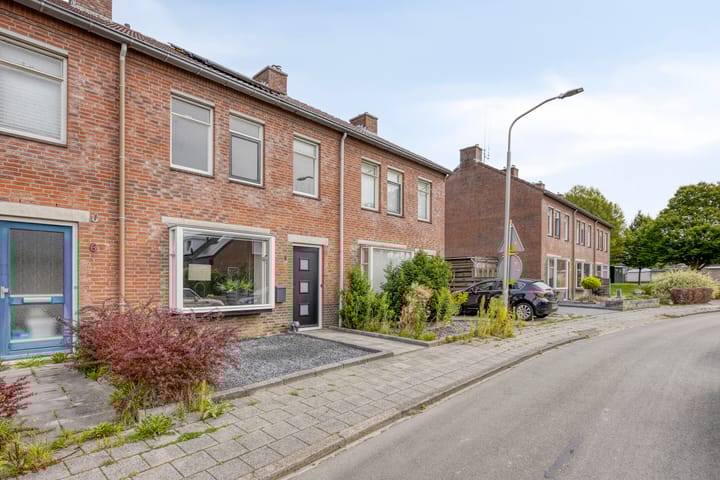 Foto 1 van Dillenburglaan 8