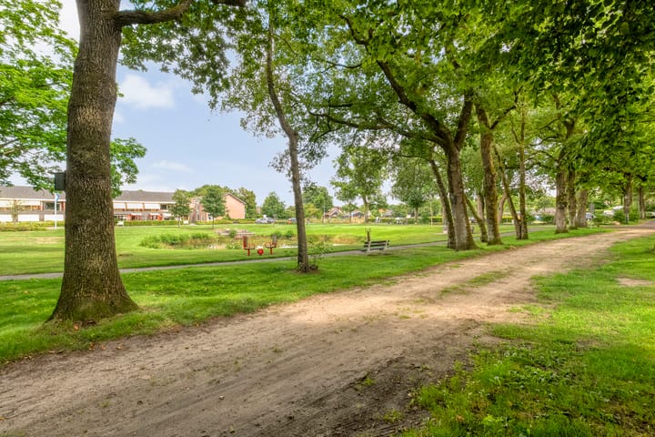 Photo 48 of De Weijert 8