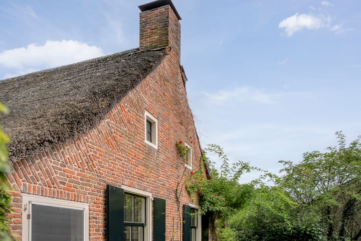 Photo 59 of De Weijert 8