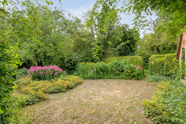 Photo 62 of De Weijert 8