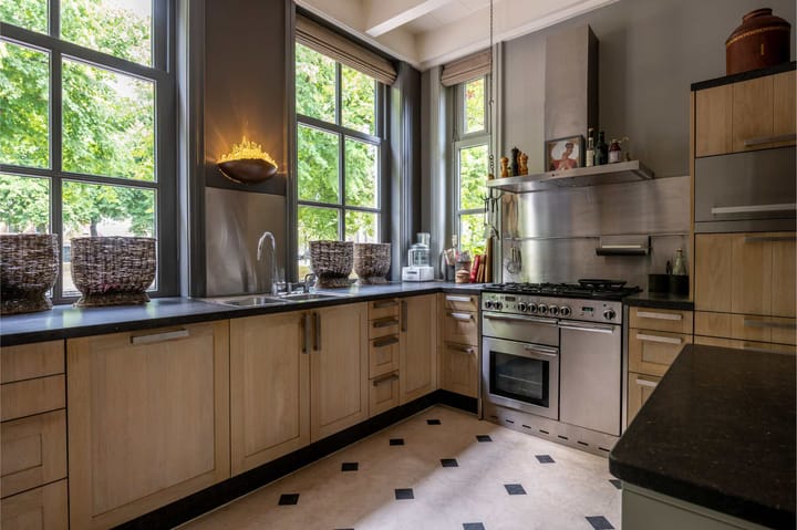 Foto 6 van Dorpsplein 35