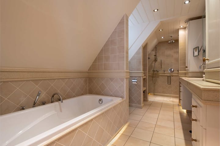 Foto 15 van Dorpsplein 35