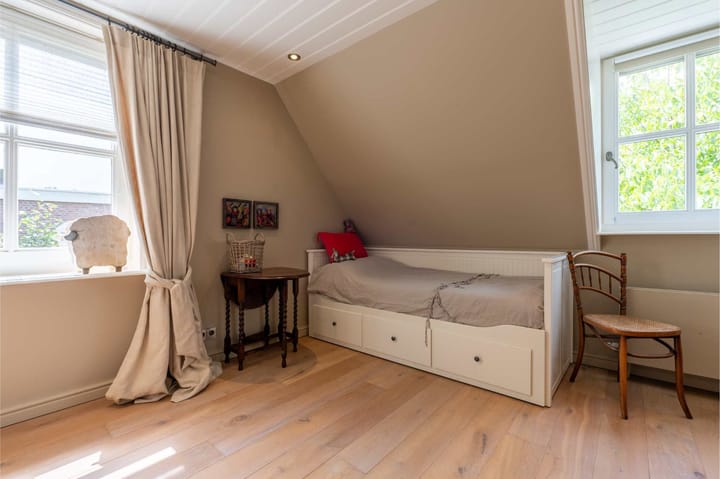 Foto 16 van Dorpsplein 35