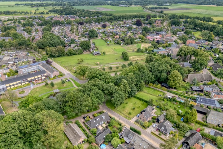 Photo 72 of De Weijert 8