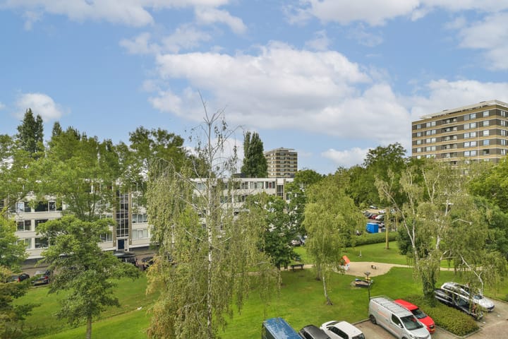 Foto 17 van Van 't Hoffstraat 10