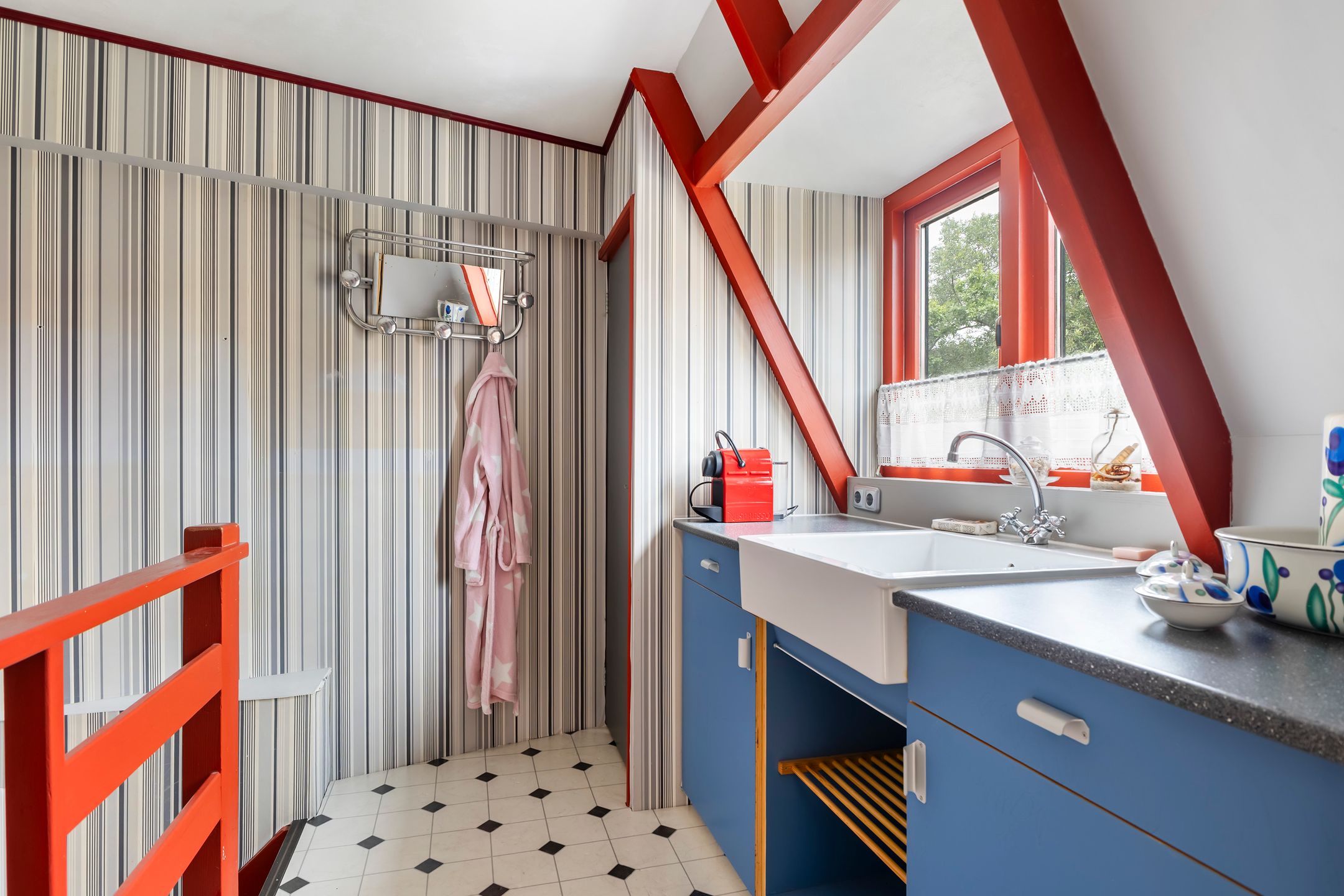 Foto 42 van Spechtstraat 9