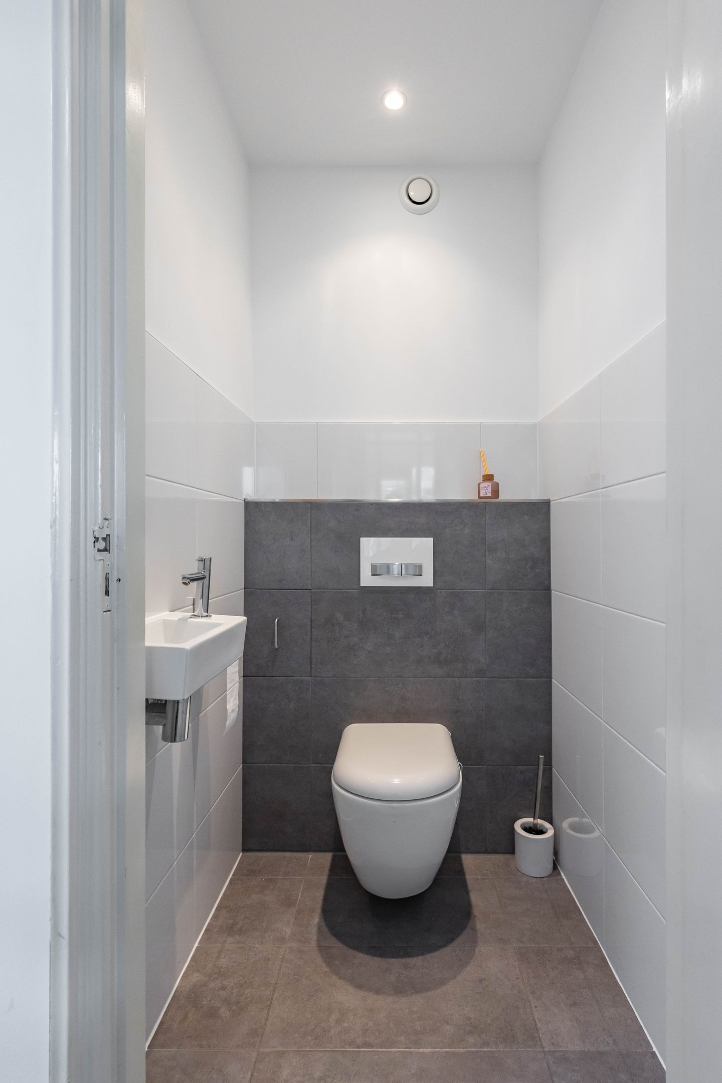 Foto 14 van Van Leeuwenhoekstraat 37