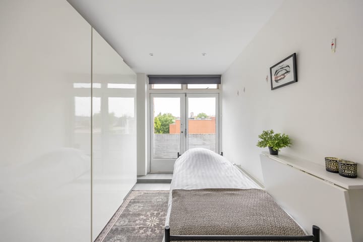 Foto 15 van Van Leeuwenhoekstraat 37