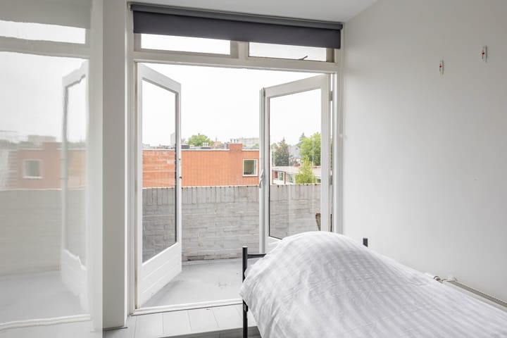 Foto 16 van Van Leeuwenhoekstraat 37