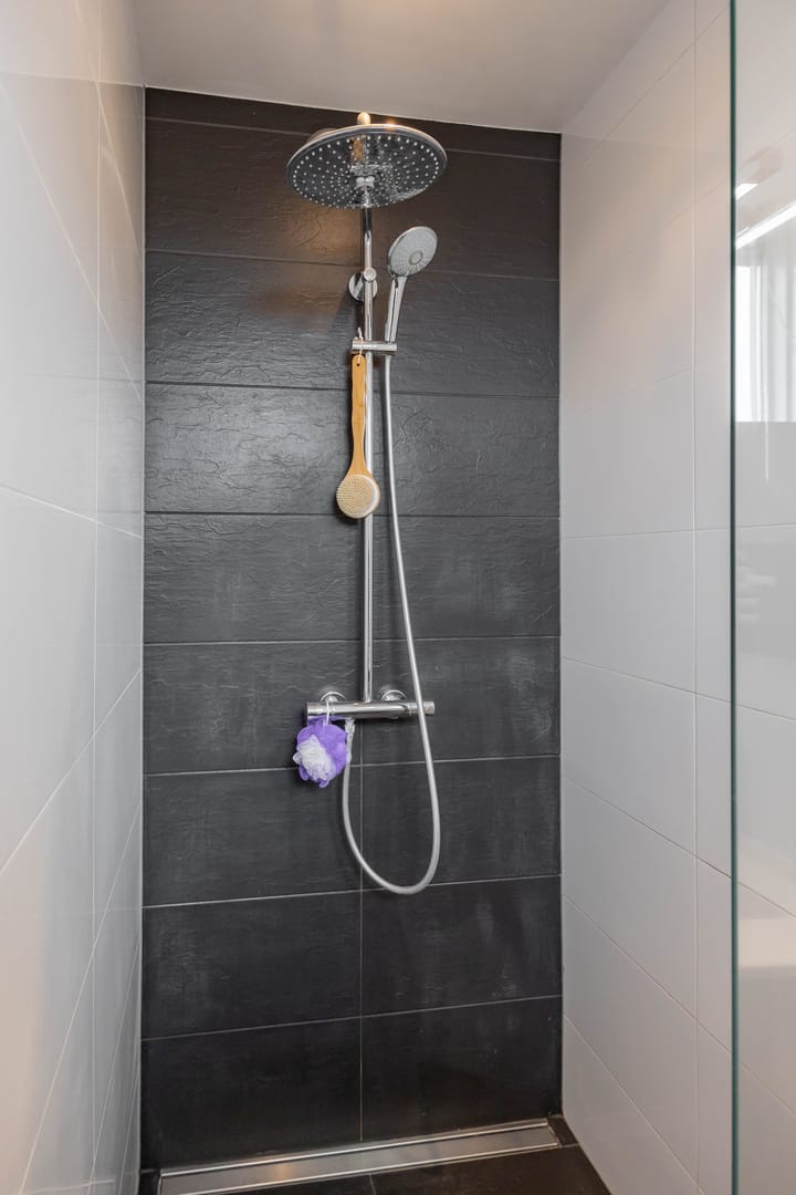 Foto 23 van Van Leeuwenhoekstraat 37