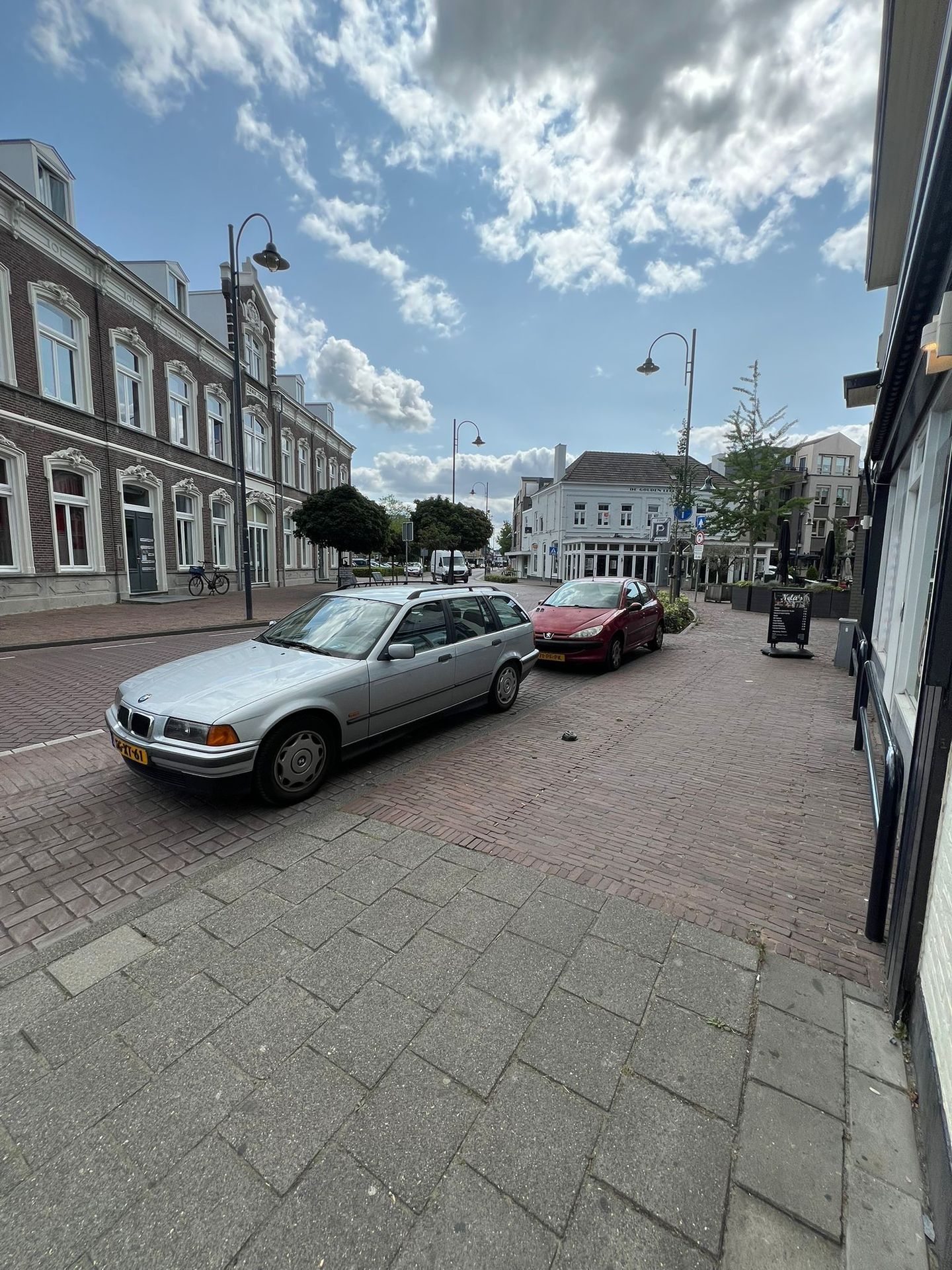 View photo 2 of Molenstraat 40