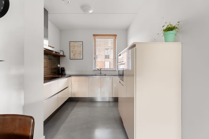 Foto 17 van Genesisstraat 22