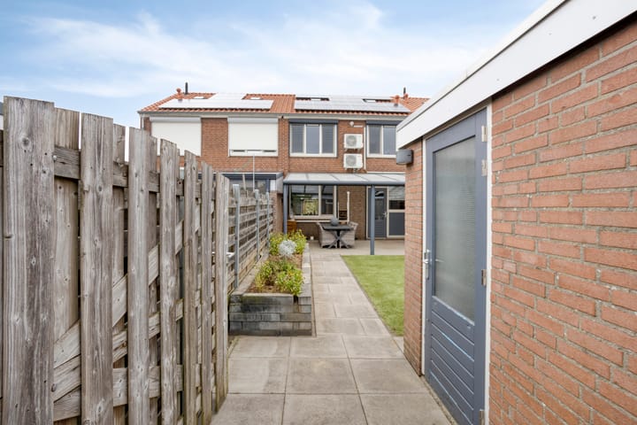 Foto 30 van Graaf van Wassenbergstraat 11