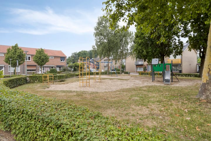 Foto 37 van Graaf van Wassenbergstraat 11