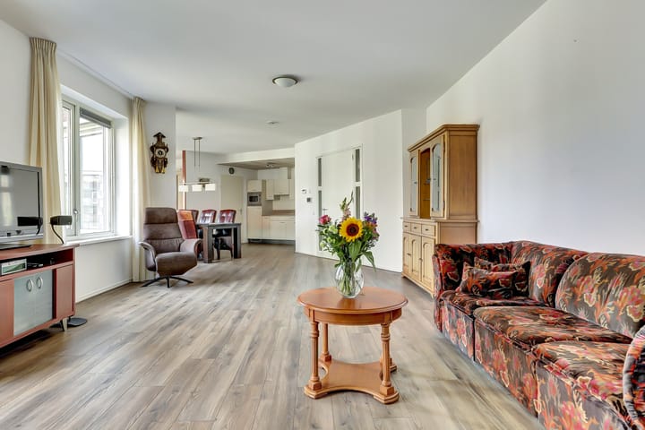 Photo 3 of Lijsterbesstraat 2-B