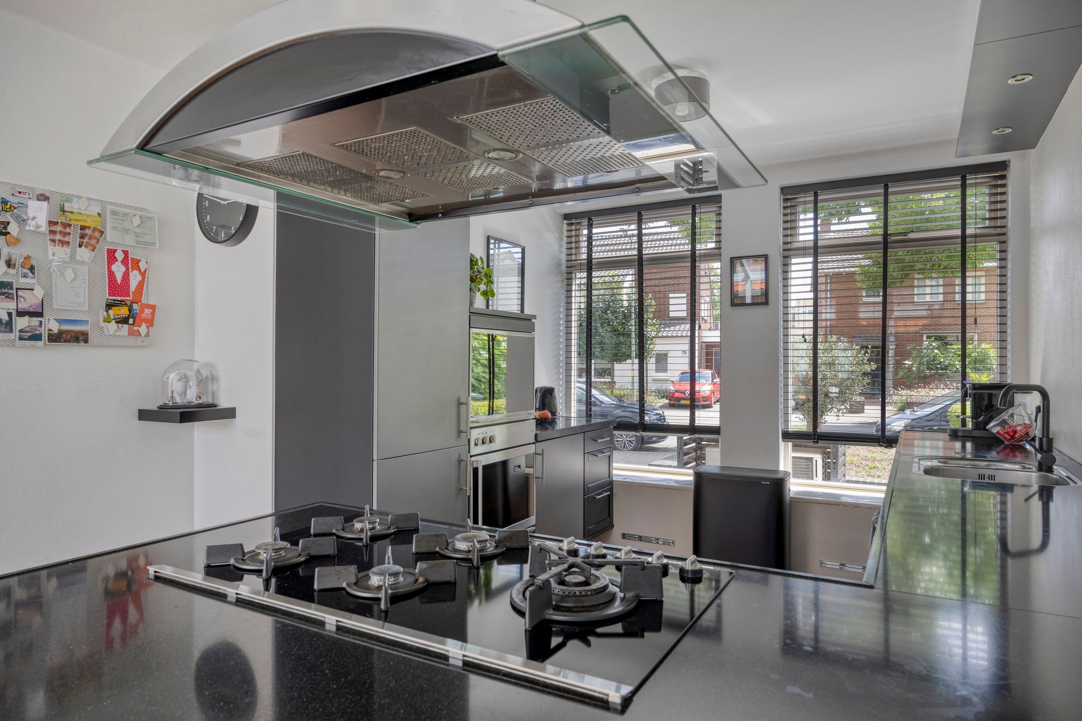 Foto 12 van Charles Ruysstraat 69