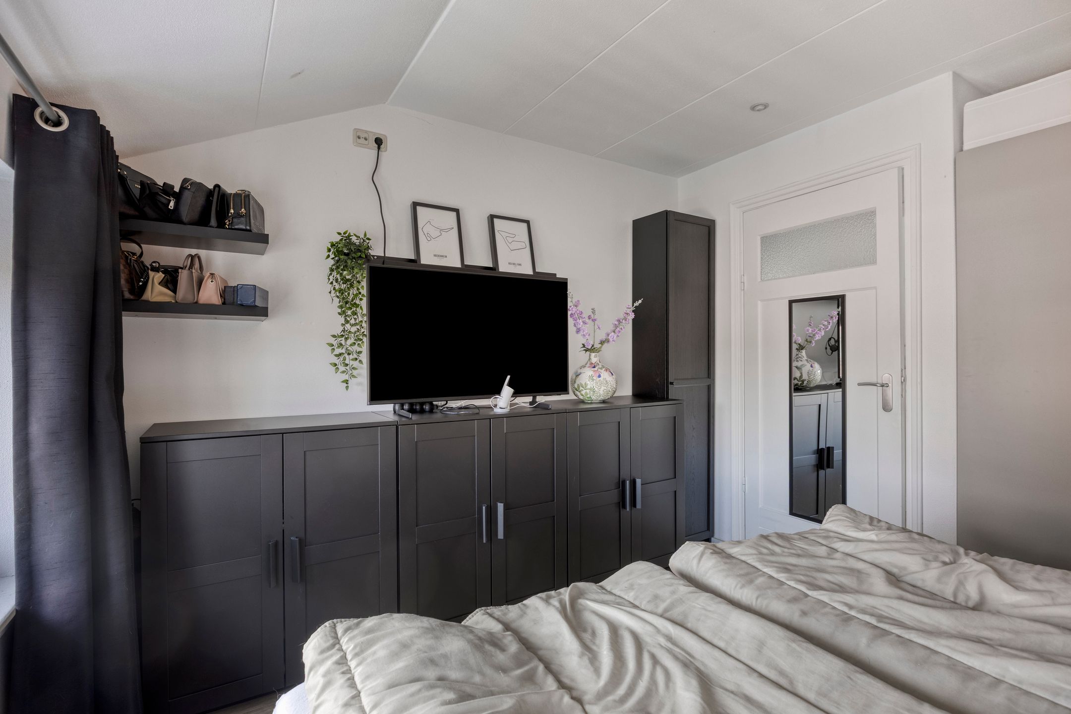 Foto 15 van Charles Ruysstraat 69