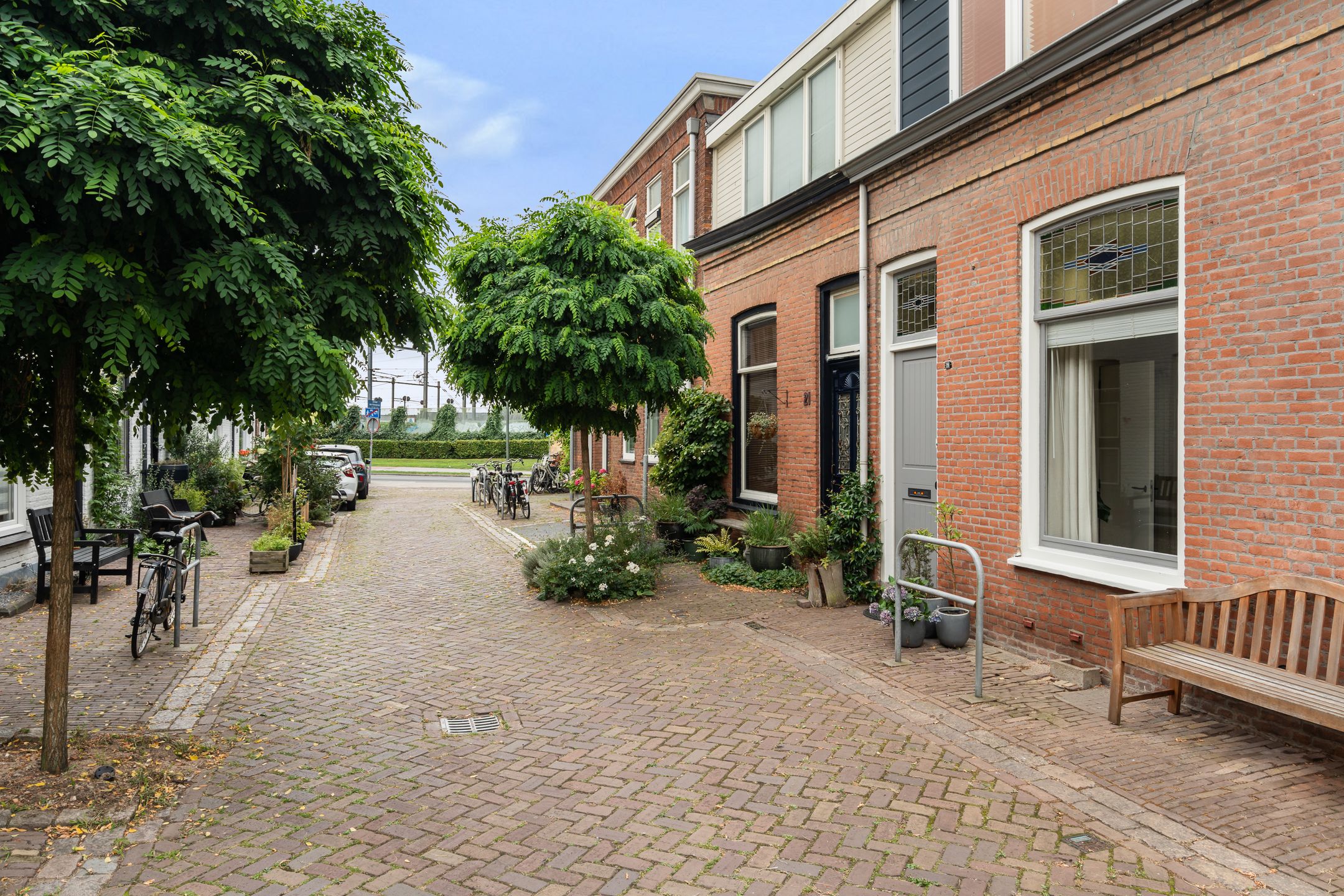 Photo 6 of Adriaan van Altenastraat 19