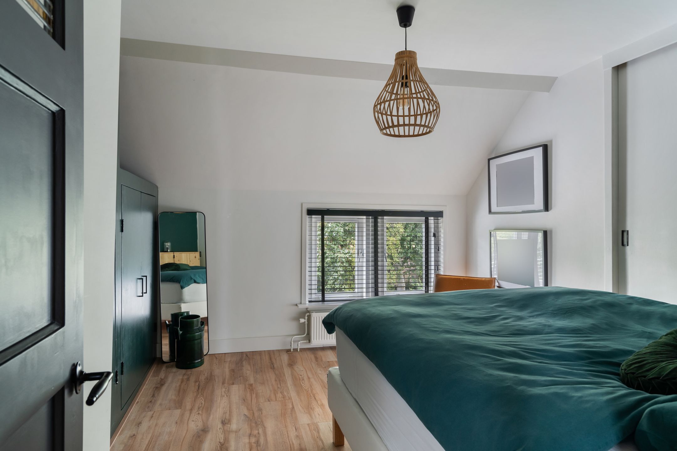 Photo 27 of Adriaan van Altenastraat 19