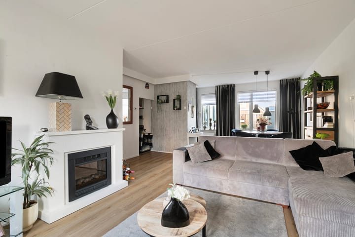 Foto 2 van Achterstraat 4